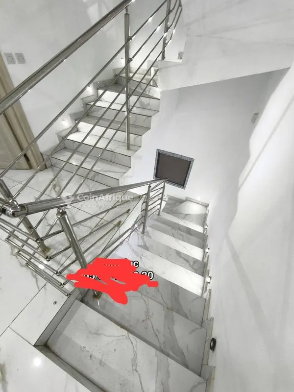 Vente villa triplex à Bingerville
