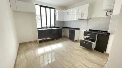 Appartement 3 pièces haut standing — Cocody Riviera Faya