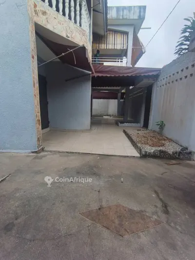 Villa duplex 6 pièces — Cocody Angré 8e tranche