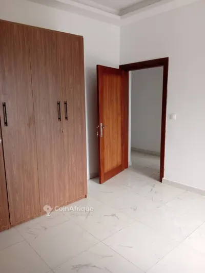 Appartement 4 pièces bon standing — Marcory Zone 4