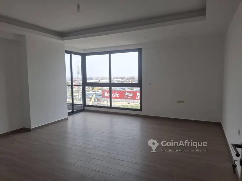 Appartement standing 4 pièces — Marcory Zone 4