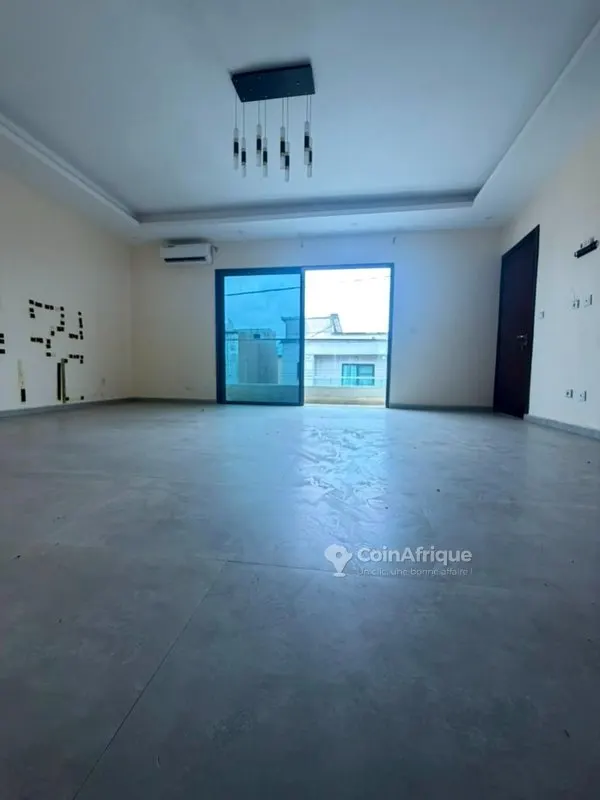 Villa duplex 4 pièces avec chambre indépendante — Cité Rosier Programme 3