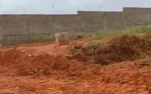 Terrain 400 m² — Anyama Ebimpé