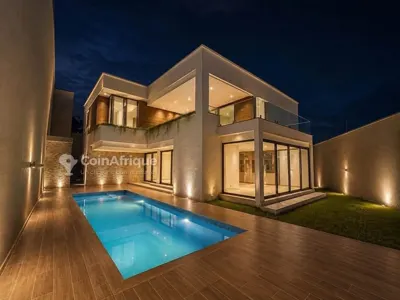 Villa duplex 4 chambres avec piscine — Cocody Riviera 3