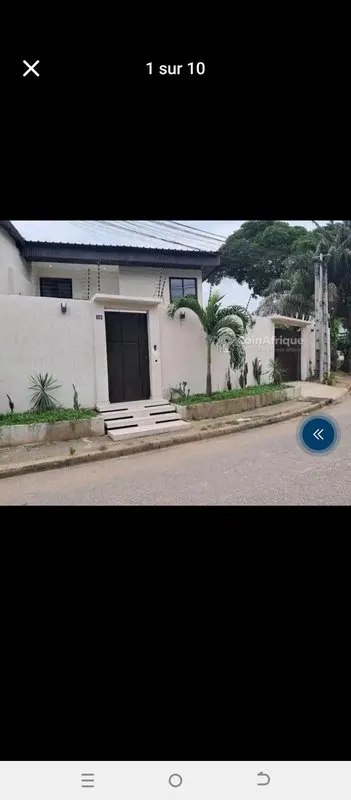 Villa duplex 5 pièces avec piscine — Cocody 2 Plateaux
