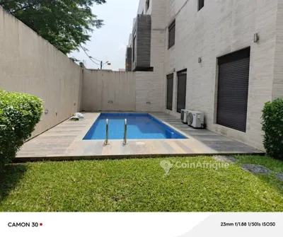 Location  villa 5 pièces  à la Riviera 3 non loin de lycée français