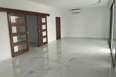 À louer marcory zone 4 appartement 5 pièces haut standing
