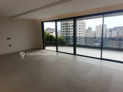 Appartement 5 pièces haut standing — Marcory Résidentiel