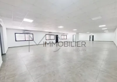 Bureaux aménagés 777 m² — Treichville Zone 3
